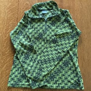 Columbia 1/4 zip lightweight green pullover. Large